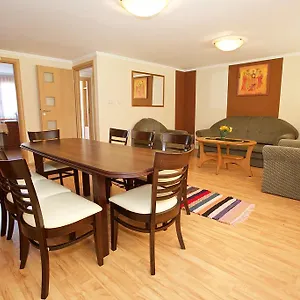 Apartman Zoli Apartmanok-bródy 51-53