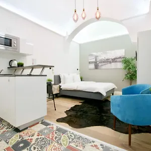Standard By Hi5 - Nagysándor Street Apartamento