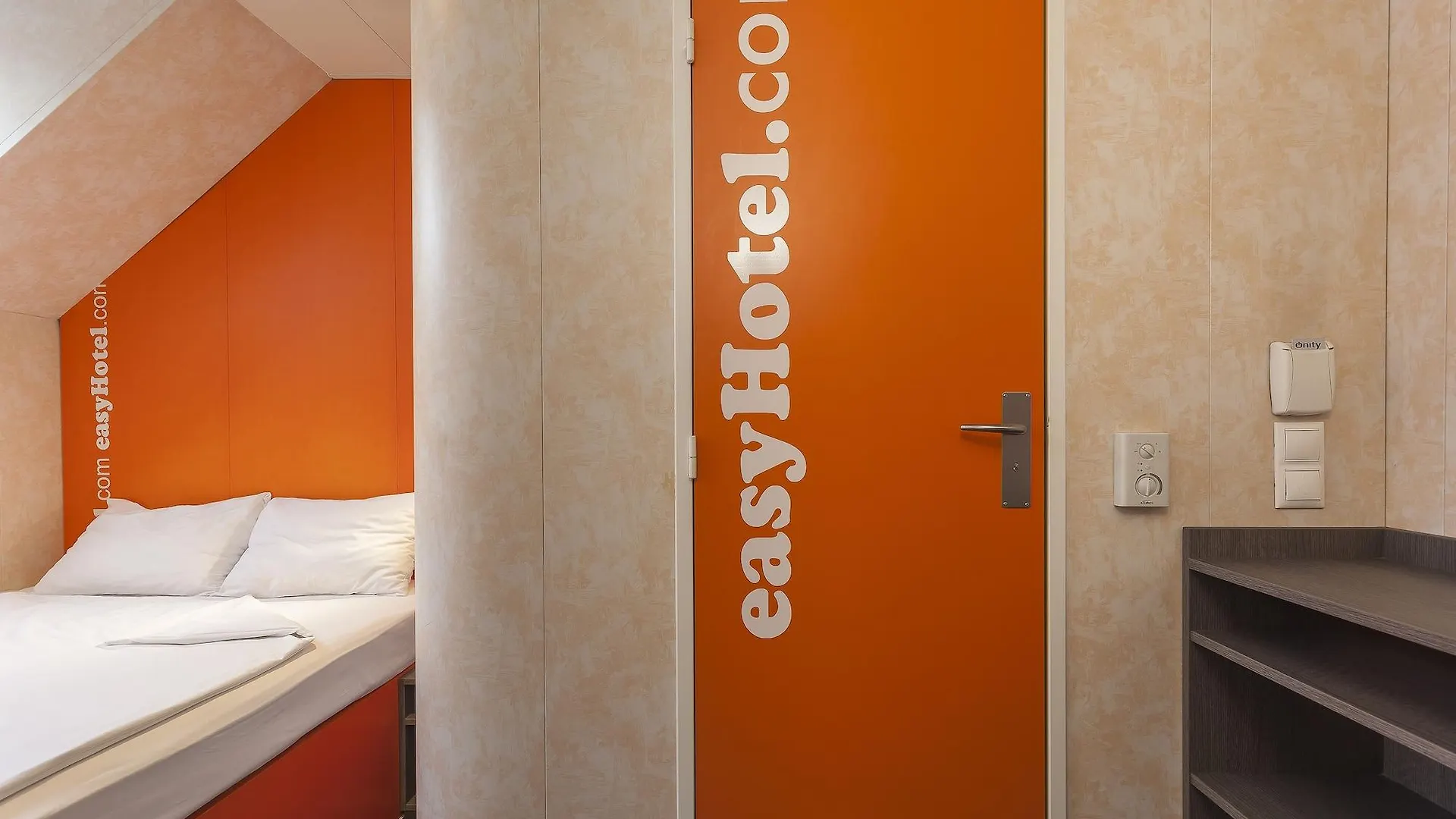 easyHotel Budapest Oktogon Szálloda