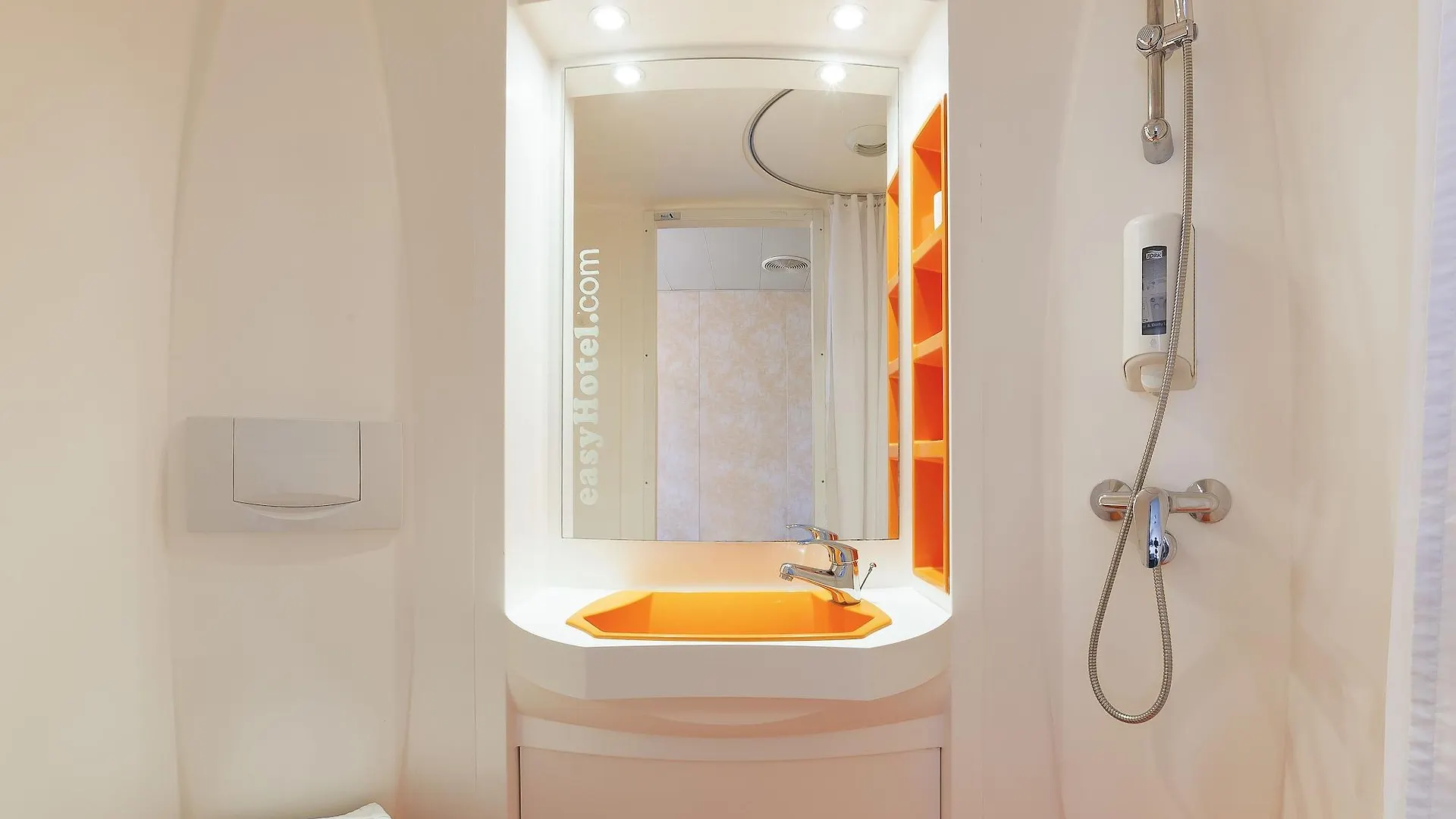 *** Szálloda easyHotel Budapest Oktogon Magyarország