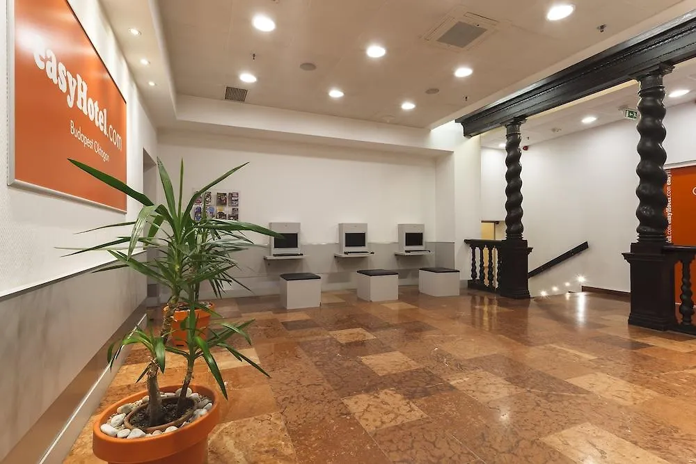 easyHotel Budapest Oktogon 3*,  Magyarország